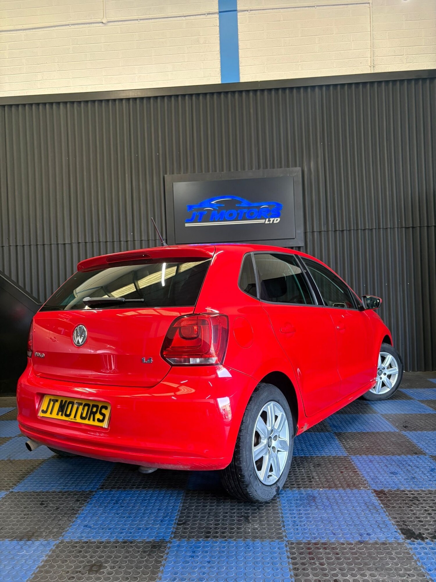 Used Volkswagen Polo 2012 for sale - 78167839: Photo 8