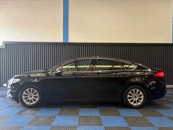 Used Ford Mondeo 2017 for sale - 76115281: Photo 4