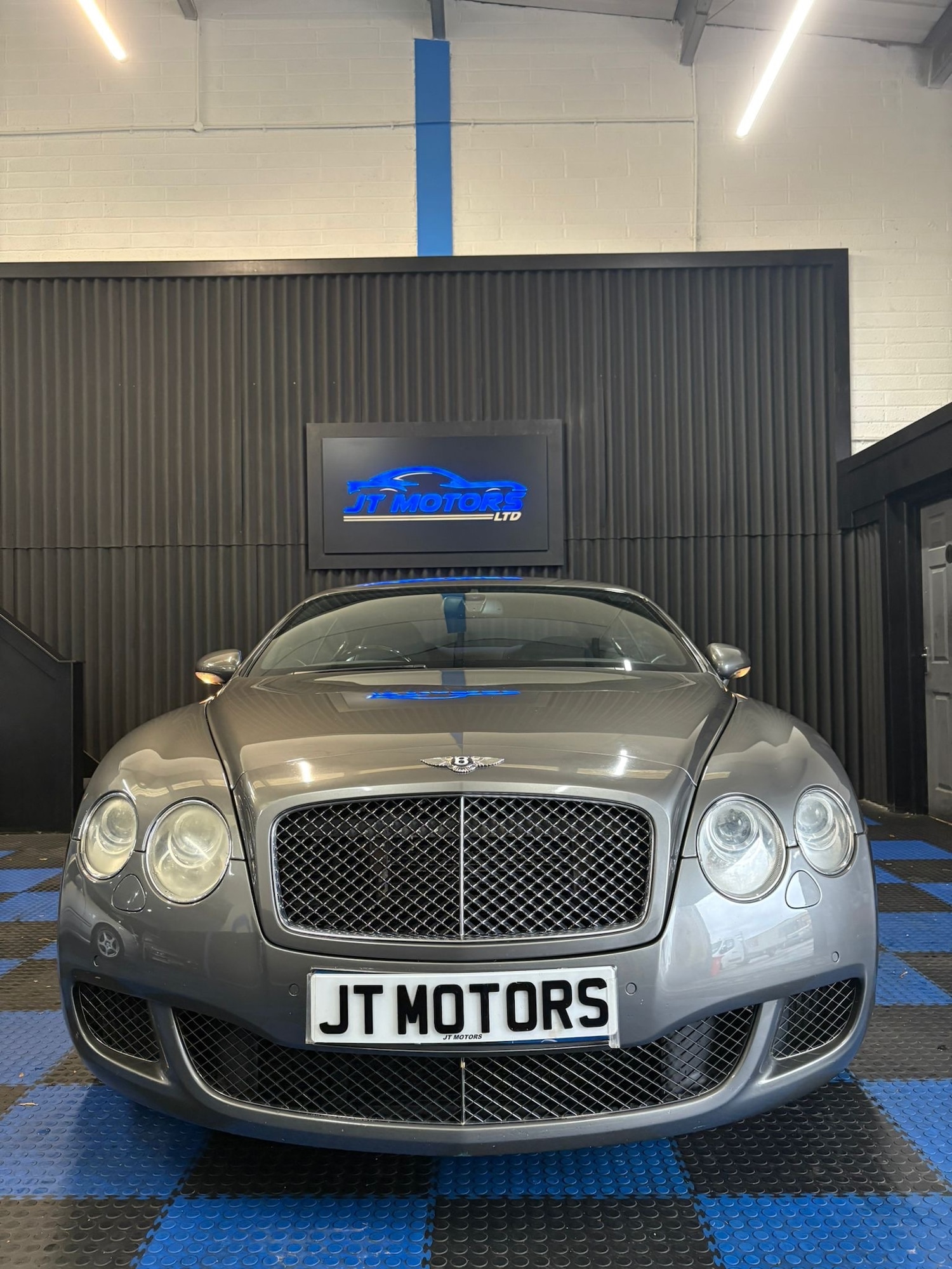 Used Bentley Continental 2008 for sale - 76568693: Photo 2