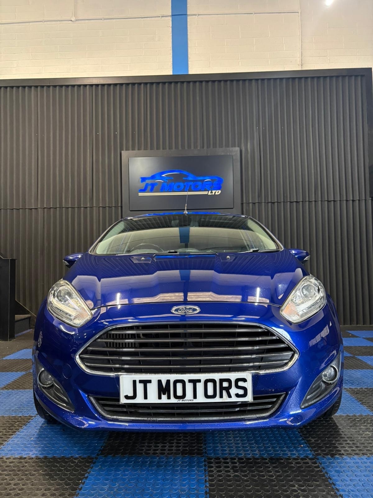 Used Ford Fiesta 2015 for sale - 77508245: Photo 2