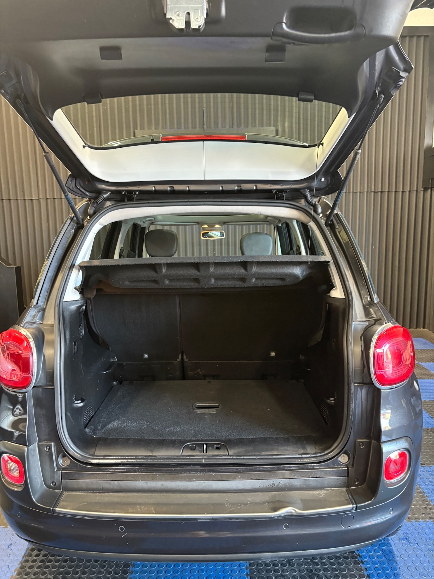 Vehicle 22
