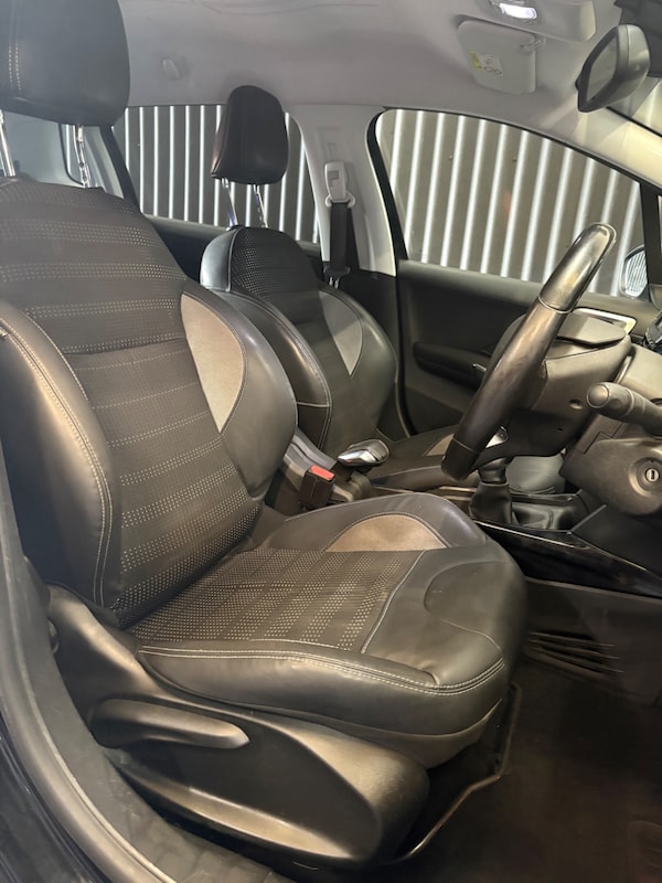 Used Peugeot 2008 2015 for sale - 75997221: Photo 11