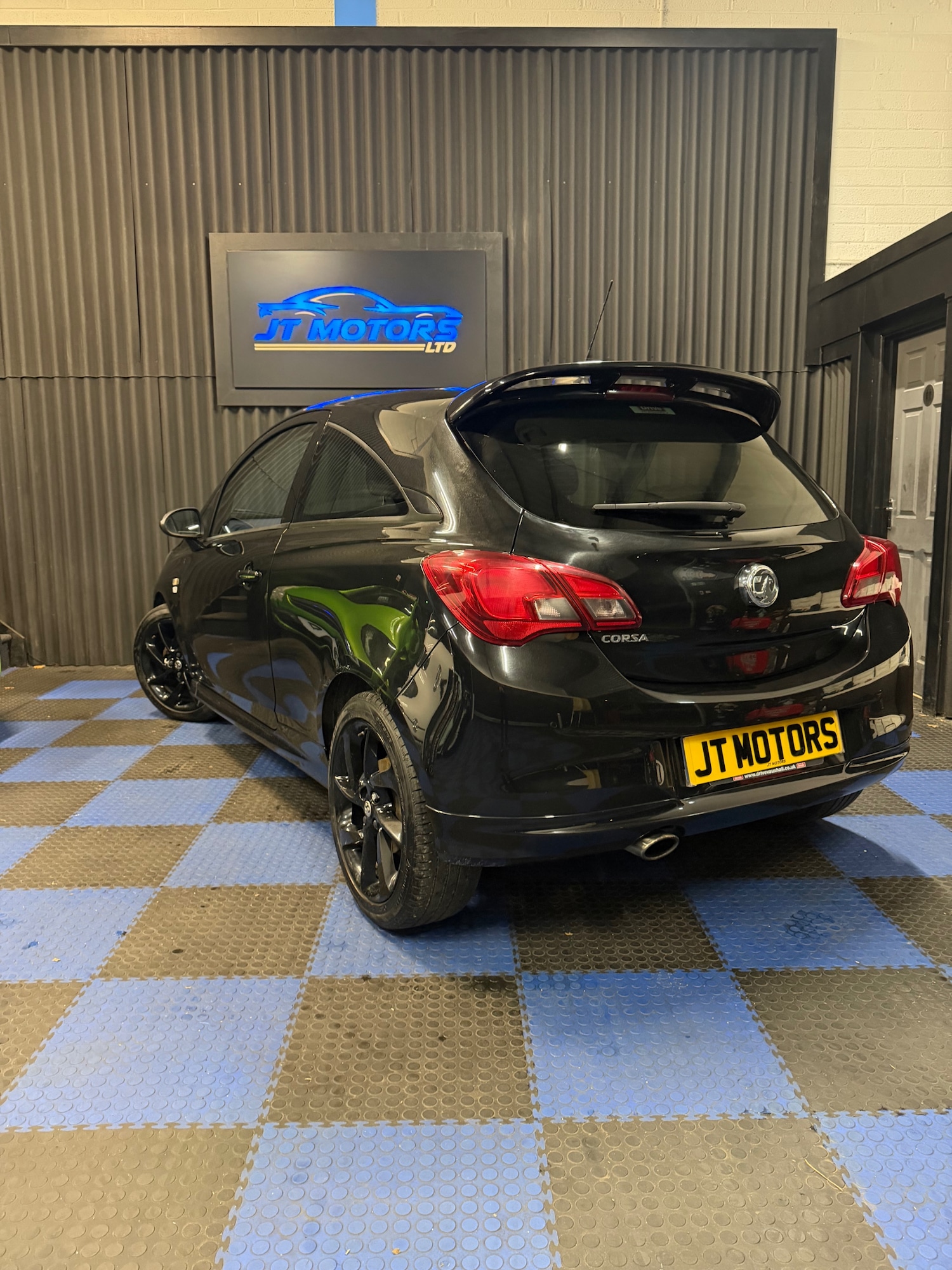 Used Vauxhall Corsa 2017 for sale - 76923809: Photo 8