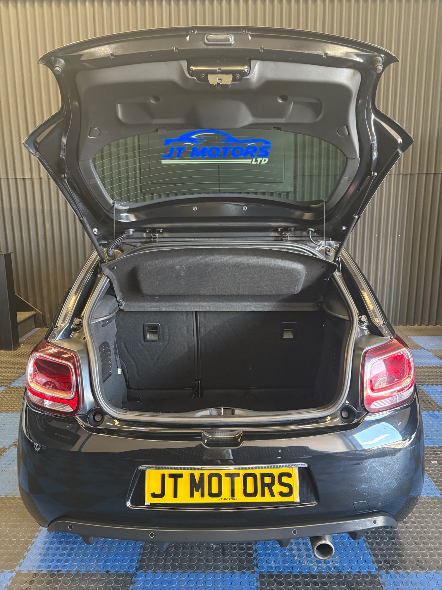 Vehicle 19