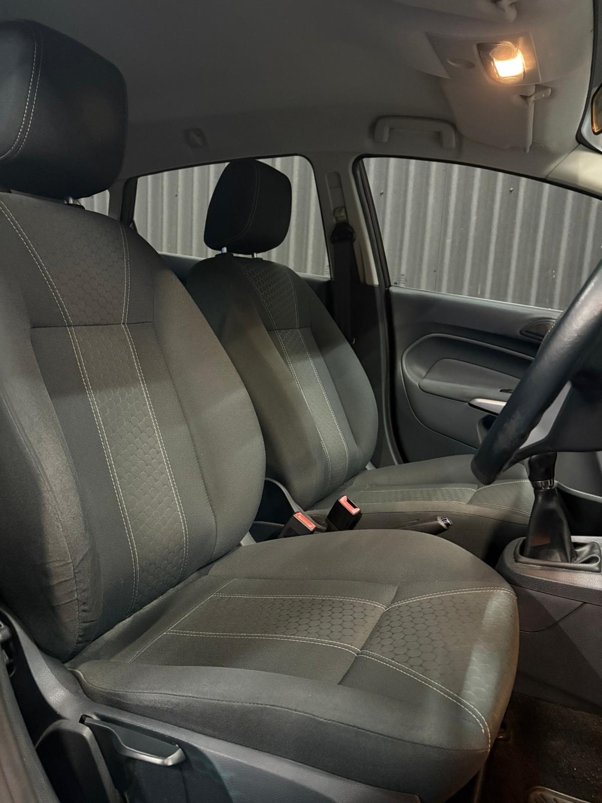 Used Ford Fiesta 2010 for sale - 76740951: Photo 10