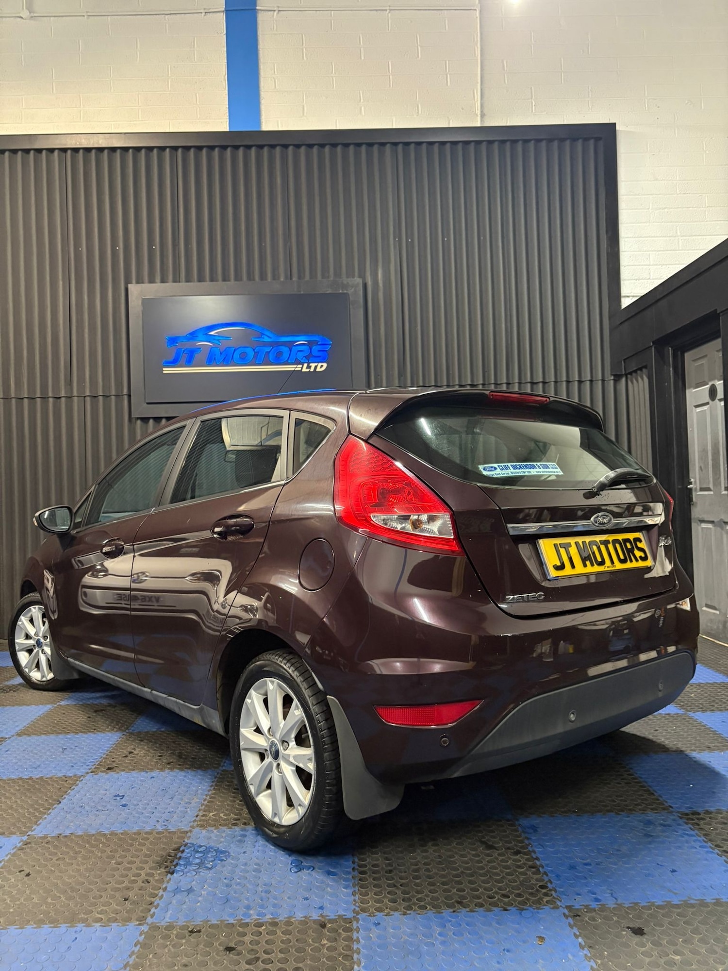 Used Ford Fiesta 2010 for sale - 76740951: Photo 6