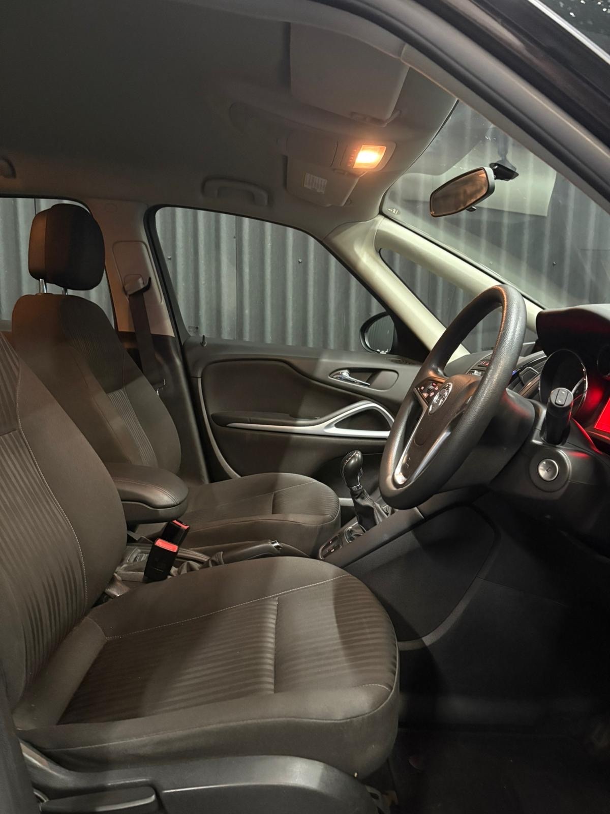 Used Vauxhall Zafira 2014 for sale - 76656311: Photo 10