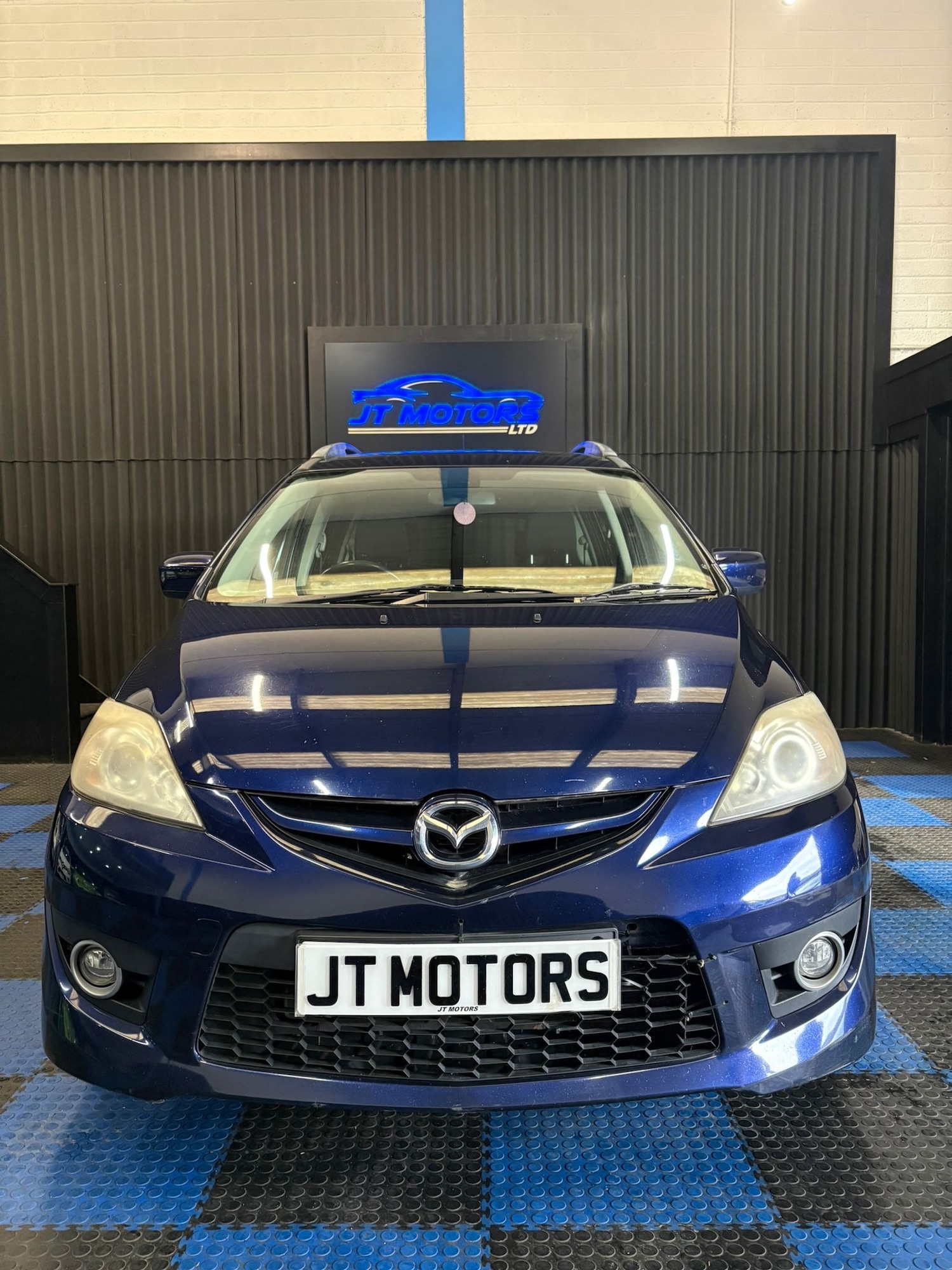 Used Mazda Mazda5 2010 for sale - 77393058: Photo 2