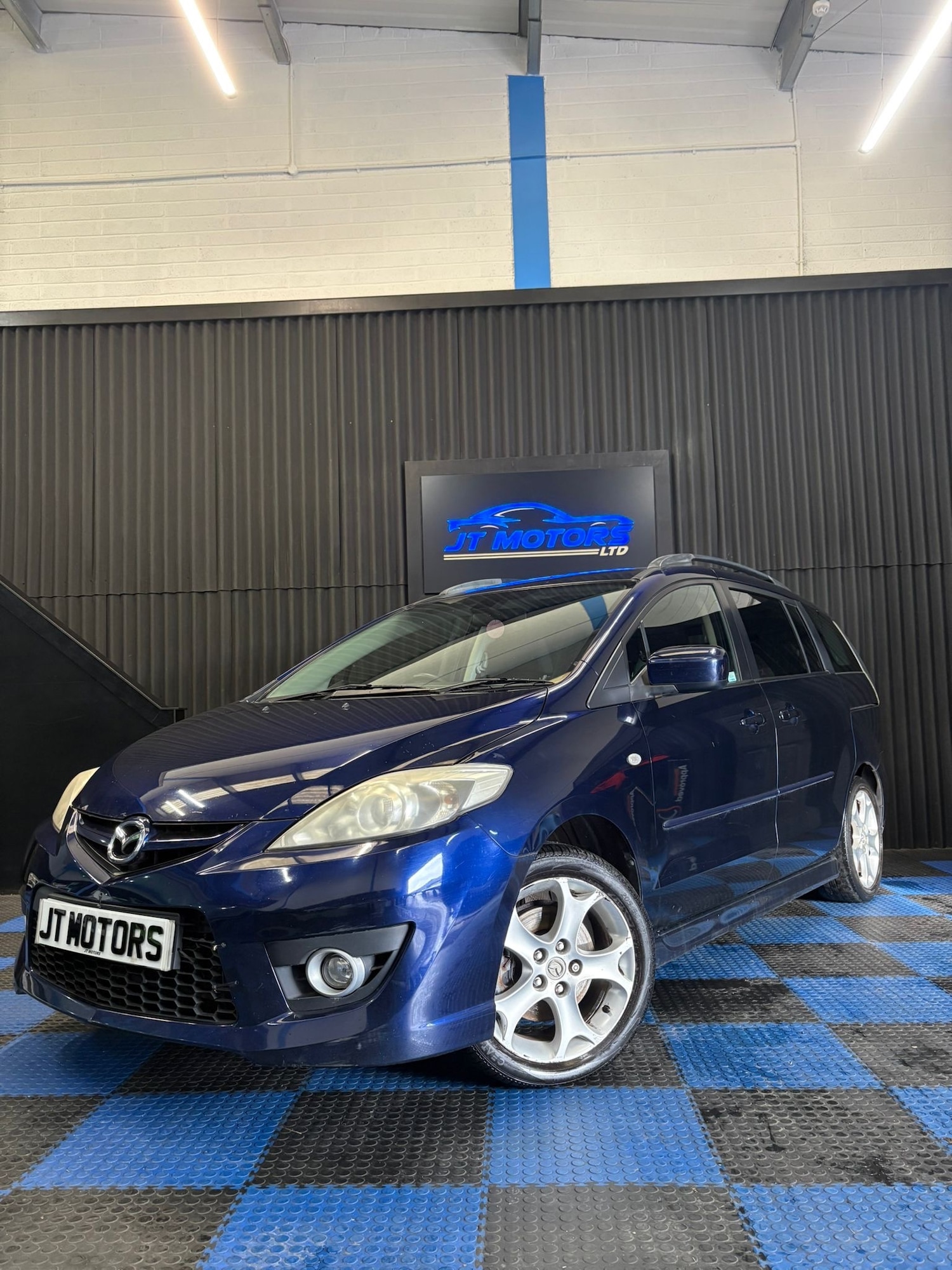 Used Mazda Mazda5 2010 for sale - 77393058: Photo 3