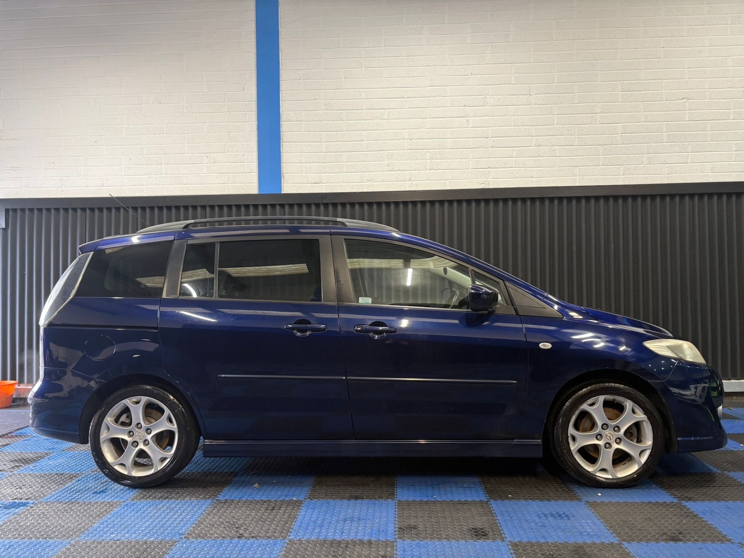 Used Mazda Mazda5 2010 for sale - 77393058: Photo 5