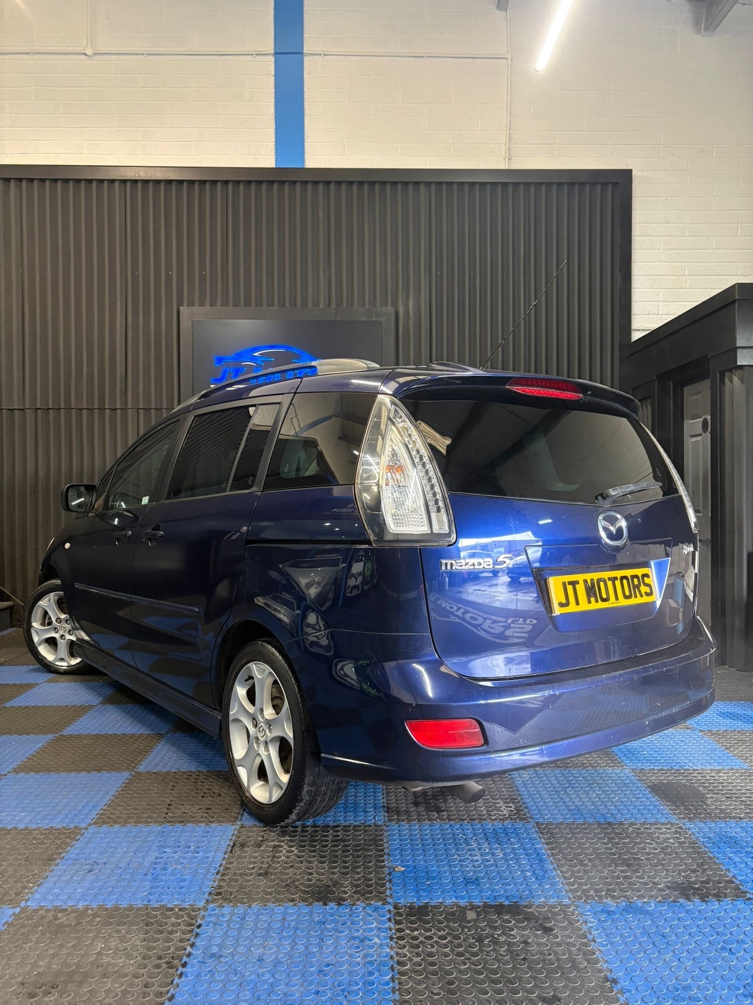 Used Mazda Mazda5 2010 for sale - 77393058: Photo 8