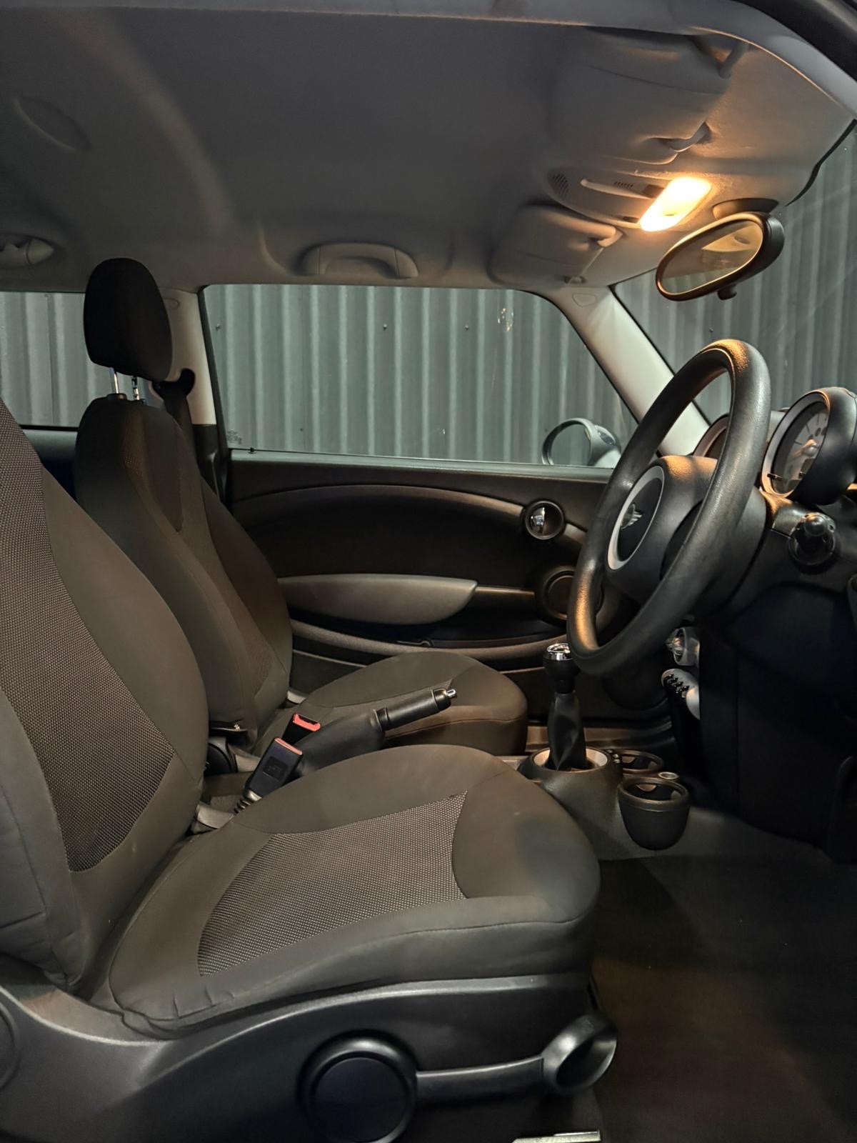 Used MINI Hatch 2009 for sale - 76559610: Photo 10