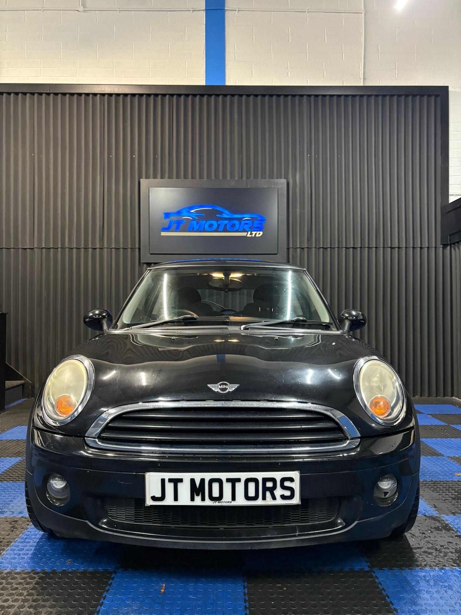 Used MINI Hatch 2009 for sale - 76559610: Photo 2