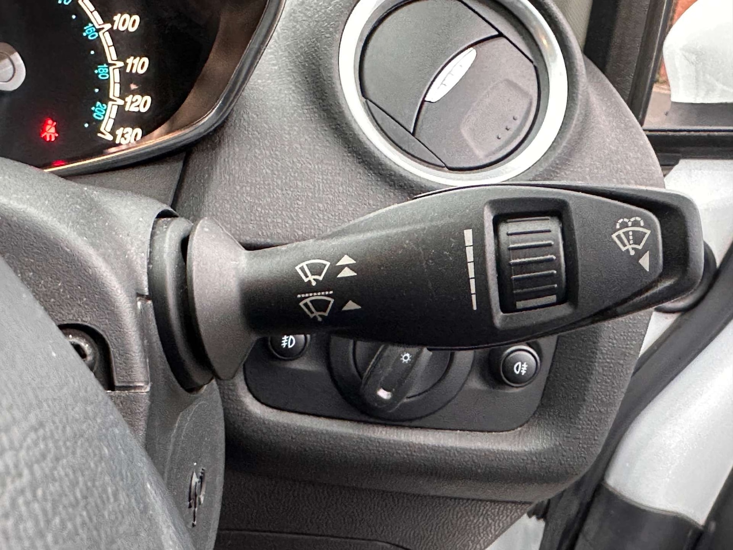 Used Ford Fiesta 2015 for sale - 76220572: Photo 15