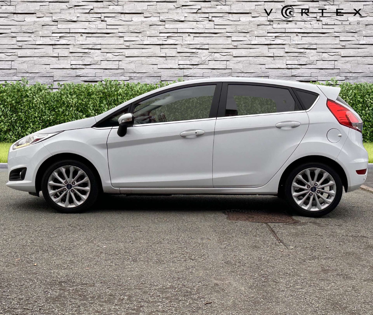 Used Ford Fiesta 2015 for sale - 76220572: Photo 5