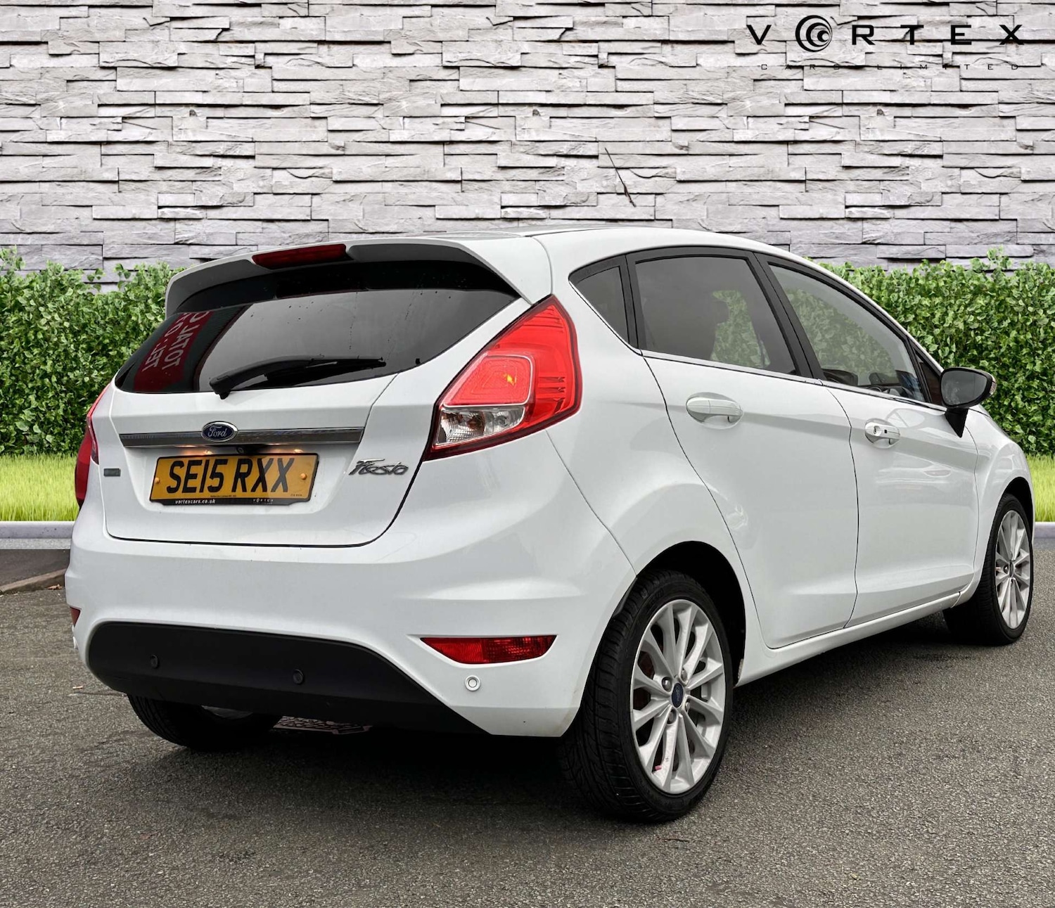 Used Ford Fiesta 2015 for sale - 76220572: Photo 9