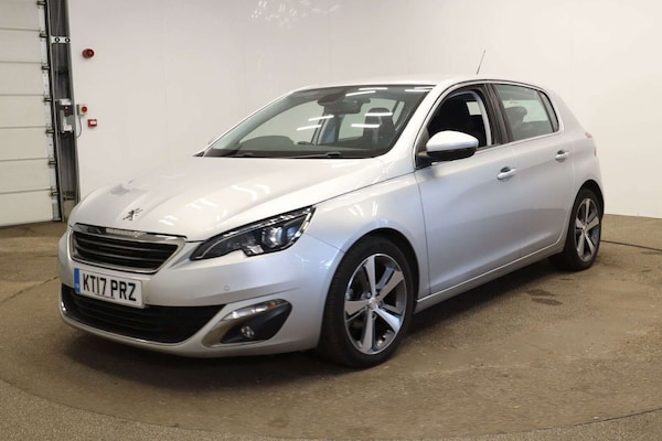 Used Peugeot 308 2017 for sale - 76287440: Photo 1