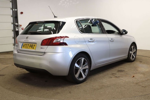 Used Peugeot 308 2017 for sale - 76287440: Photo 3