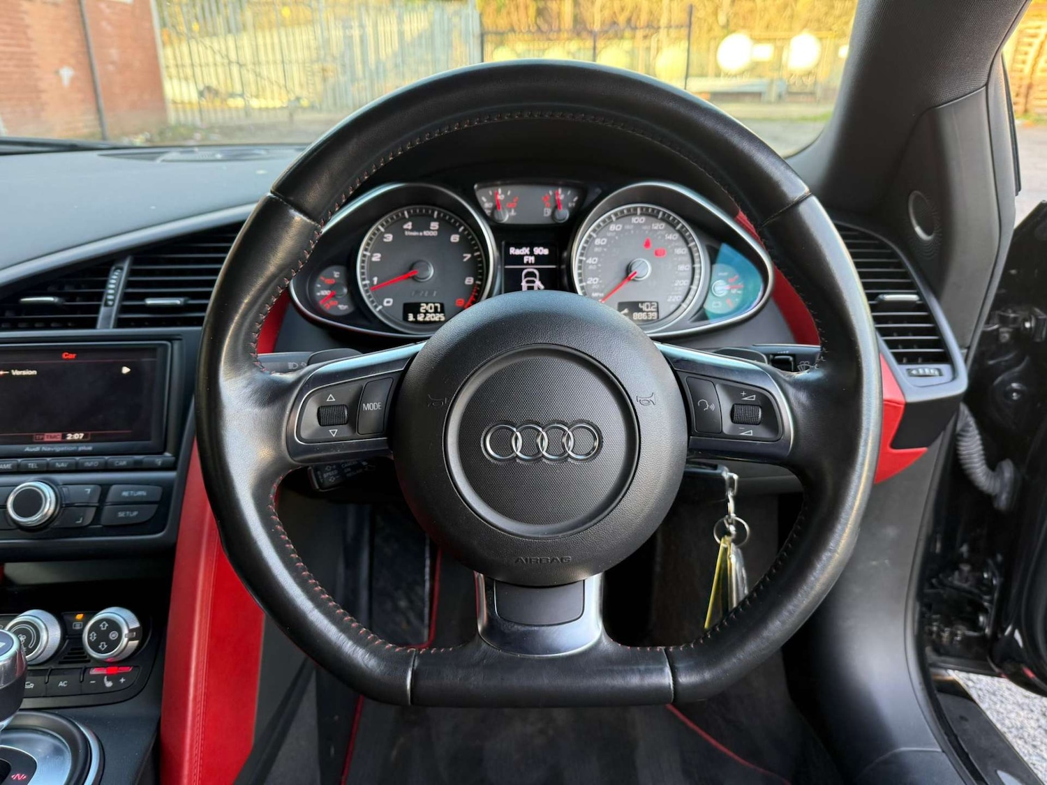 Used Audi R8 2012 for sale - 77148674: Photo 11