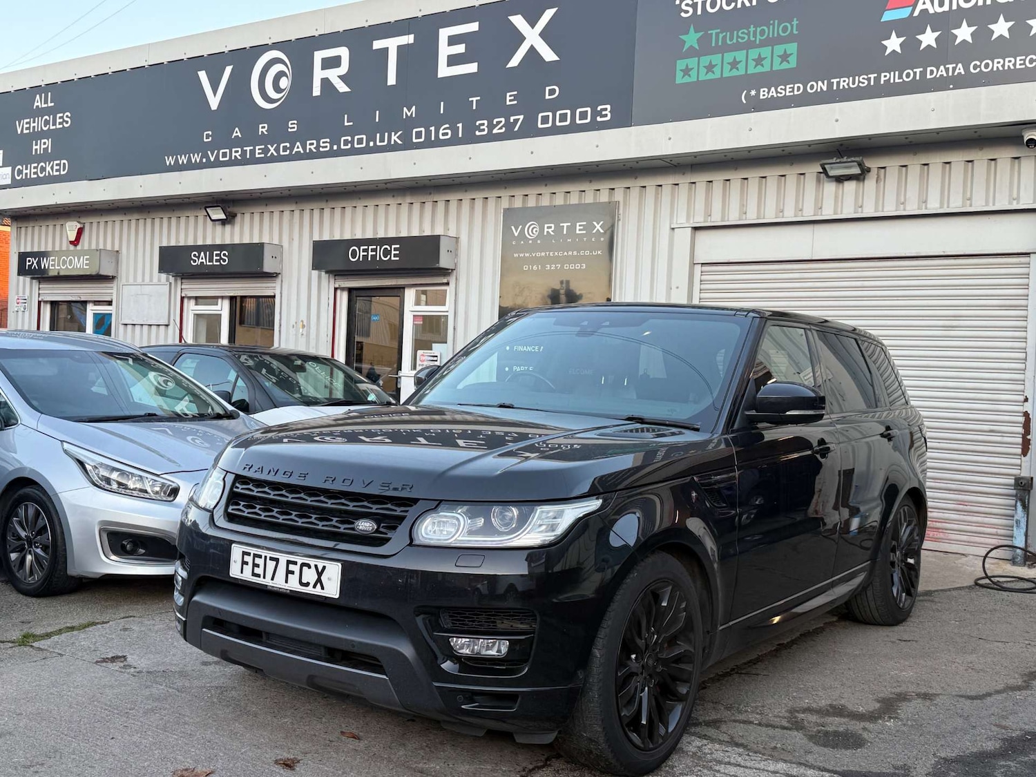 Used Land Rover Range Rover Sport 2017 for sale - 76693584: Photo 1