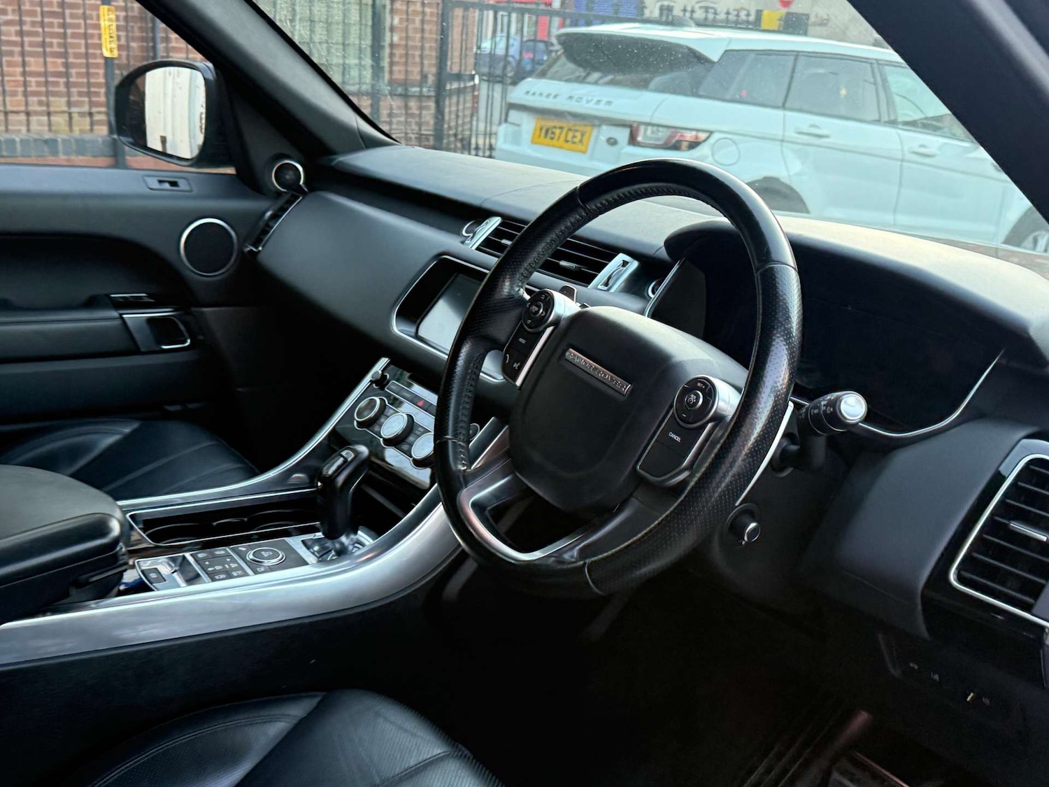 Used Land Rover Range Rover Sport 2017 for sale - 76693584: Photo 10