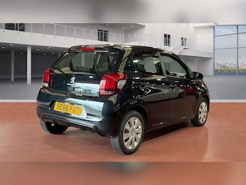 Used Peugeot 108 2017 for sale - 76252725: Photo 2