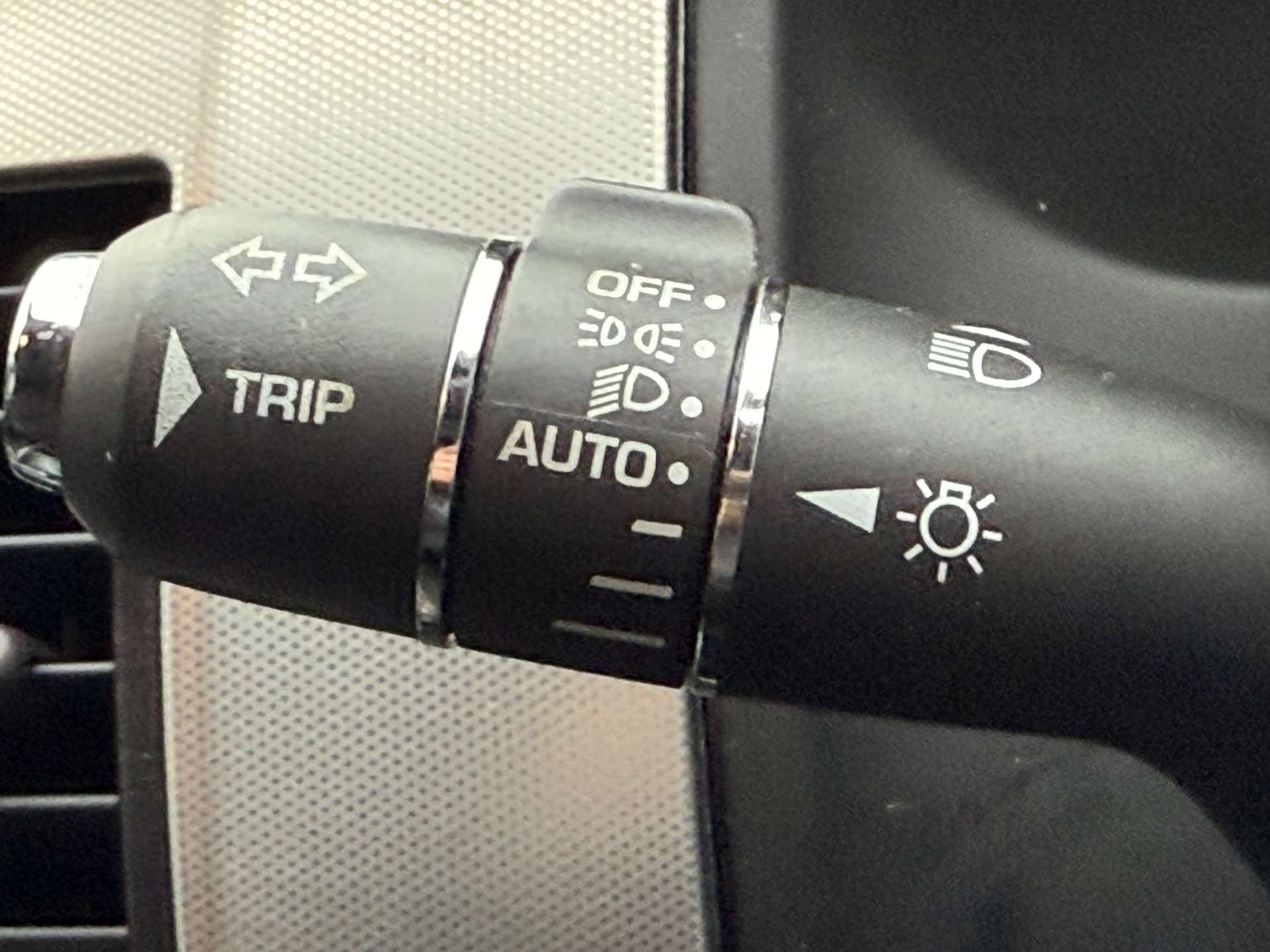 Used Jaguar XF 2013 for sale - 77224802: Photo 26