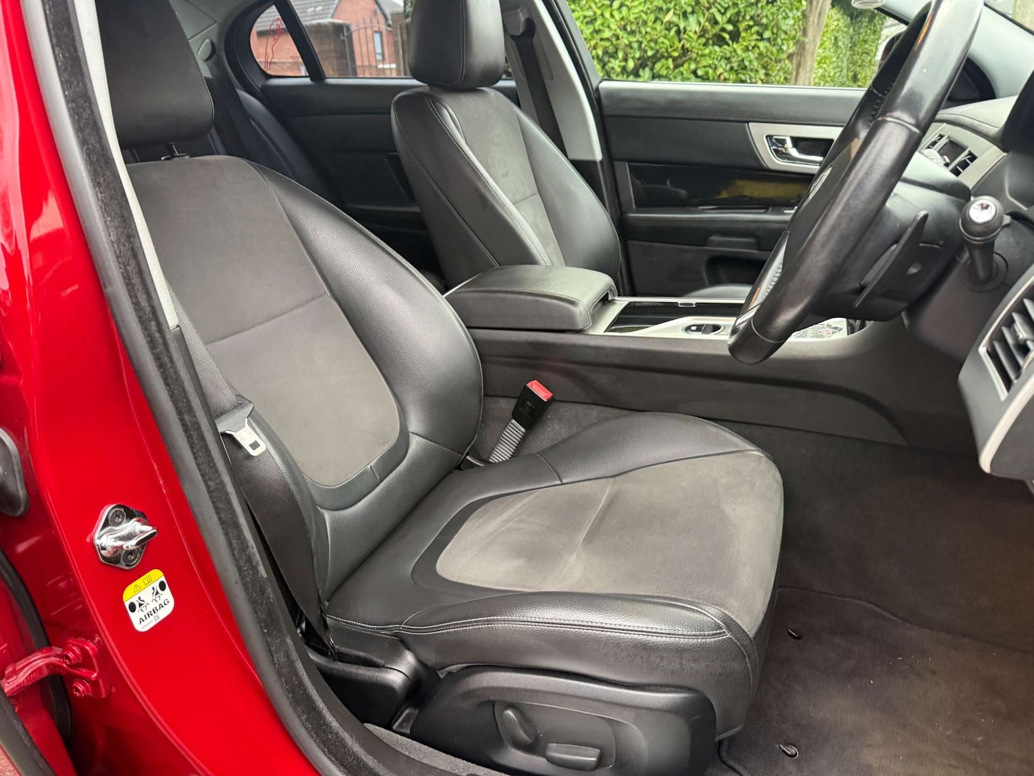 Used Jaguar XF 2013 for sale - 77224802: Photo 32