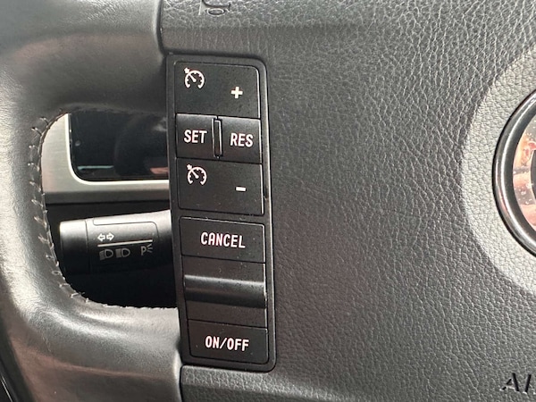 Used Volkswagen Touareg 2010 for sale - 76232960: Photo 16
