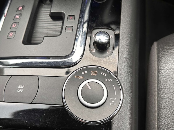 Used Volkswagen Touareg 2010 for sale - 76232960: Photo 21