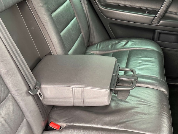 Used Volkswagen Touareg 2010 for sale - 76232960: Photo 38