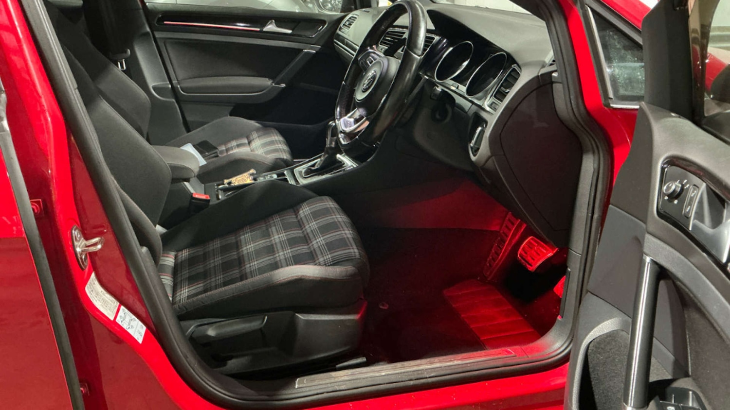 Used Volkswagen Golf 2016 for sale - 77148614: Photo 9