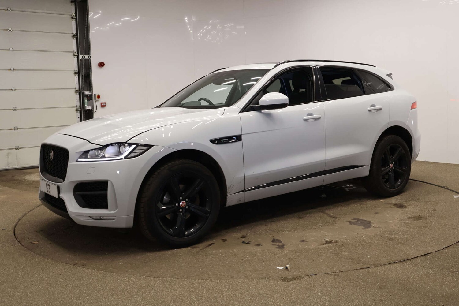 Used Jaguar F-Pace 2019 for sale - 77950389: Photo 8