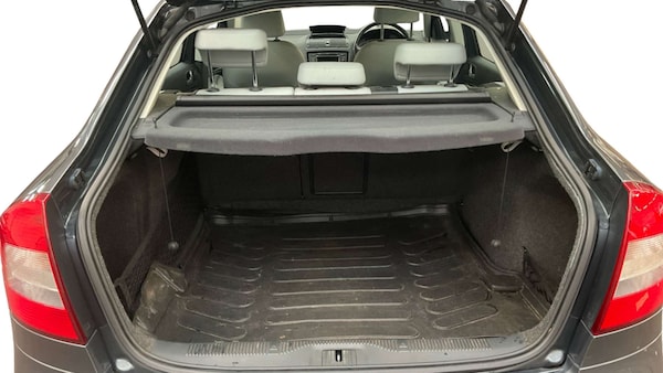 Used Skoda Octavia 2010 for sale - 76250060: Photo 7