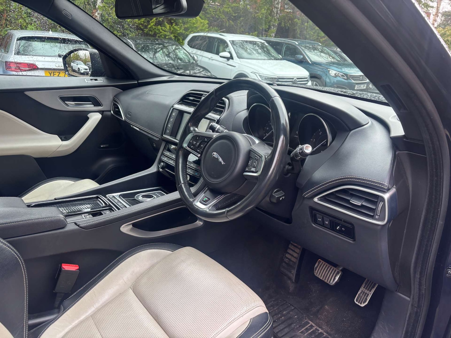 Used Jaguar F-Pace 2017 for sale - 77490182: Photo 11