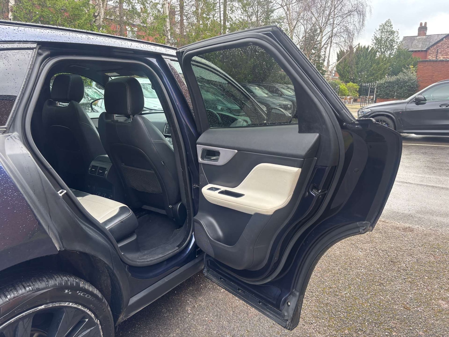 Used Jaguar F-Pace 2017 for sale - 77490182: Photo 30