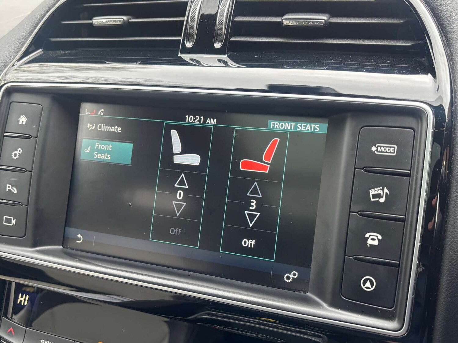 Used Jaguar F-Pace 2017 for sale - 77490182: Photo 32