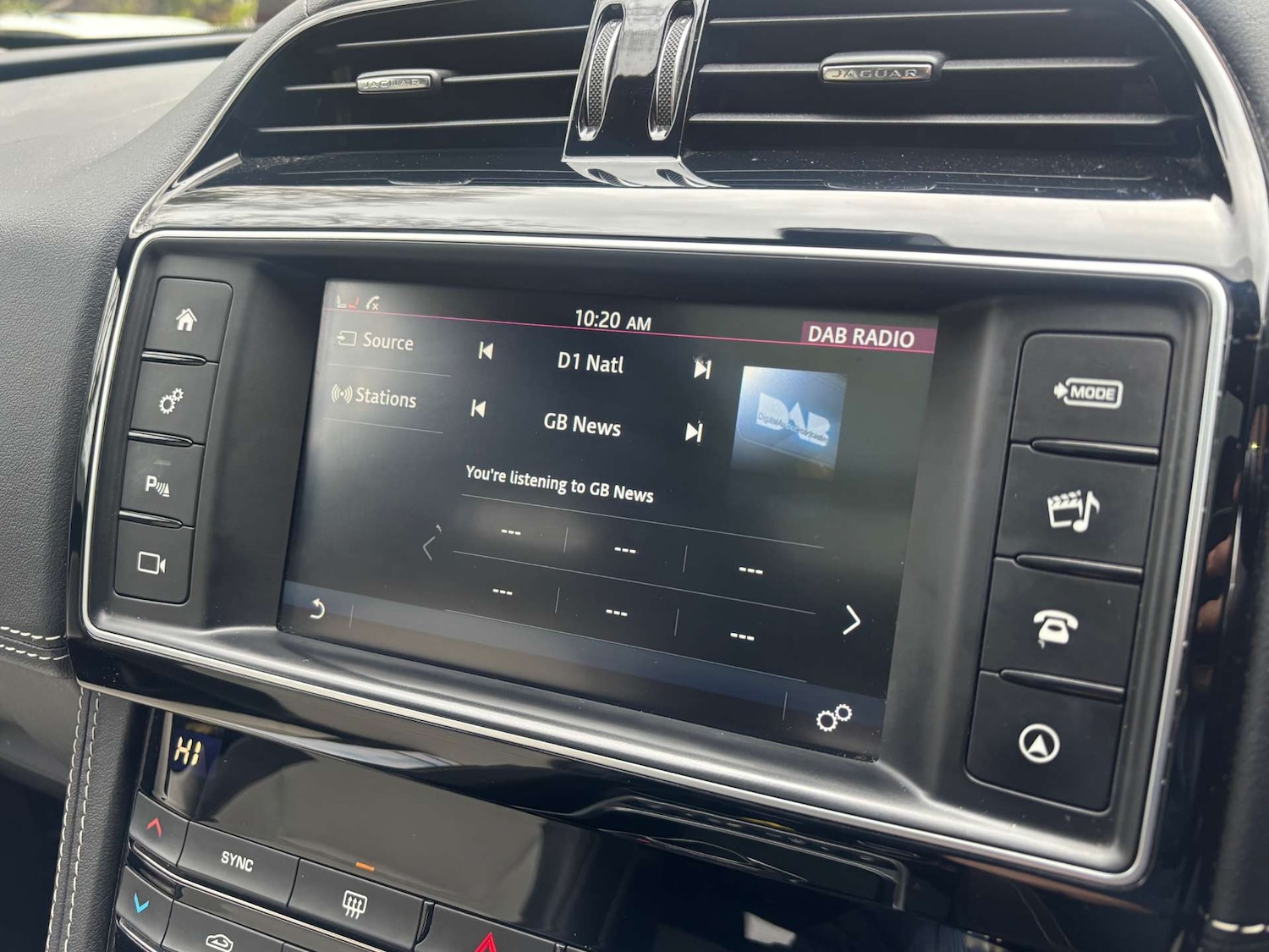 Used Jaguar F-Pace 2017 for sale - 77490182: Photo 33