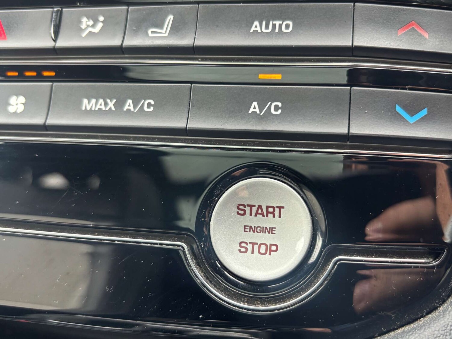 Used Jaguar F-Pace 2017 for sale - 77490182: Photo 49