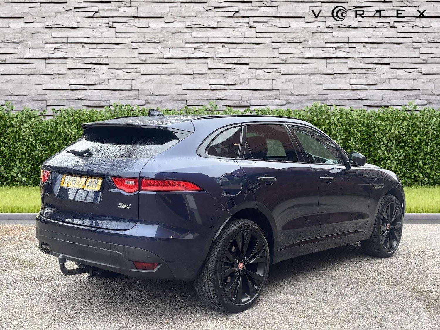 Used Jaguar F-Pace 2017 for sale - 77490182: Photo 9