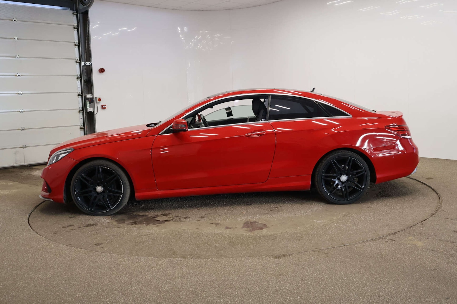 Used Mercedes-Benz E Class 2016 for sale - 78083437: Photo 4