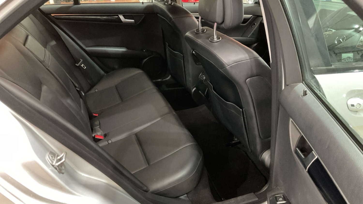 Used Mercedes-Benz C Class 2012 for sale - 76666271: Photo 8