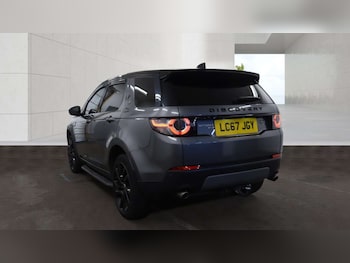 Used Land Rover Discovery Sport 2017 for sale - 78908808: Photo