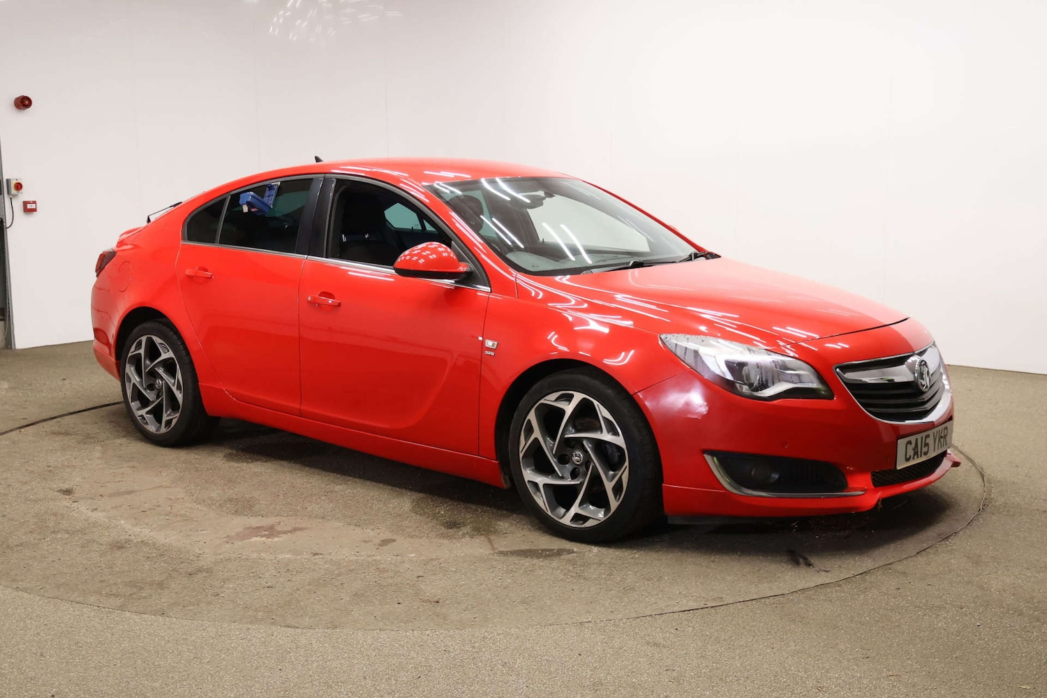 Used Vauxhall Insignia 2015 for sale - 76720453: Photo 1