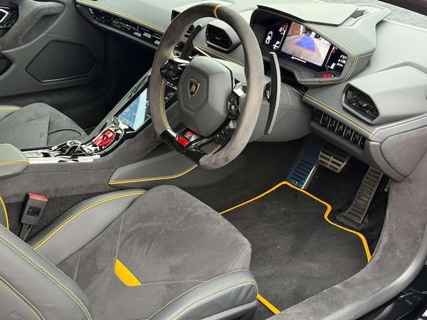 Used Lamborghini Huracan 2023 for sale - 75281230: Photo 12
