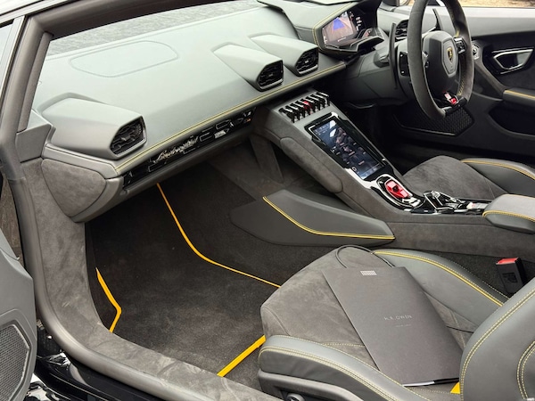 Used Lamborghini Huracan 2023 for sale - 75281230: Photo 20