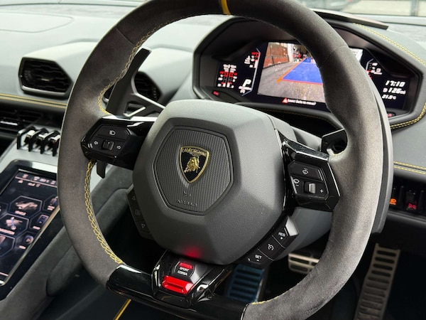 Used Lamborghini Huracan 2023 for sale - 75281230: Photo 44