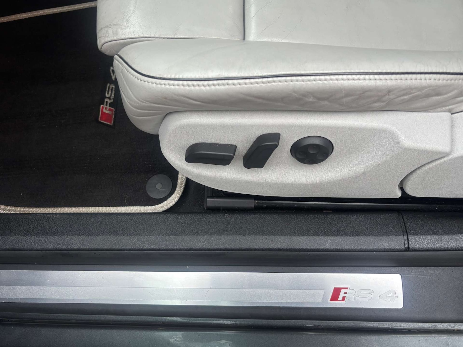 Used Audi RS4 2007 for sale - 77581132: Photo 51