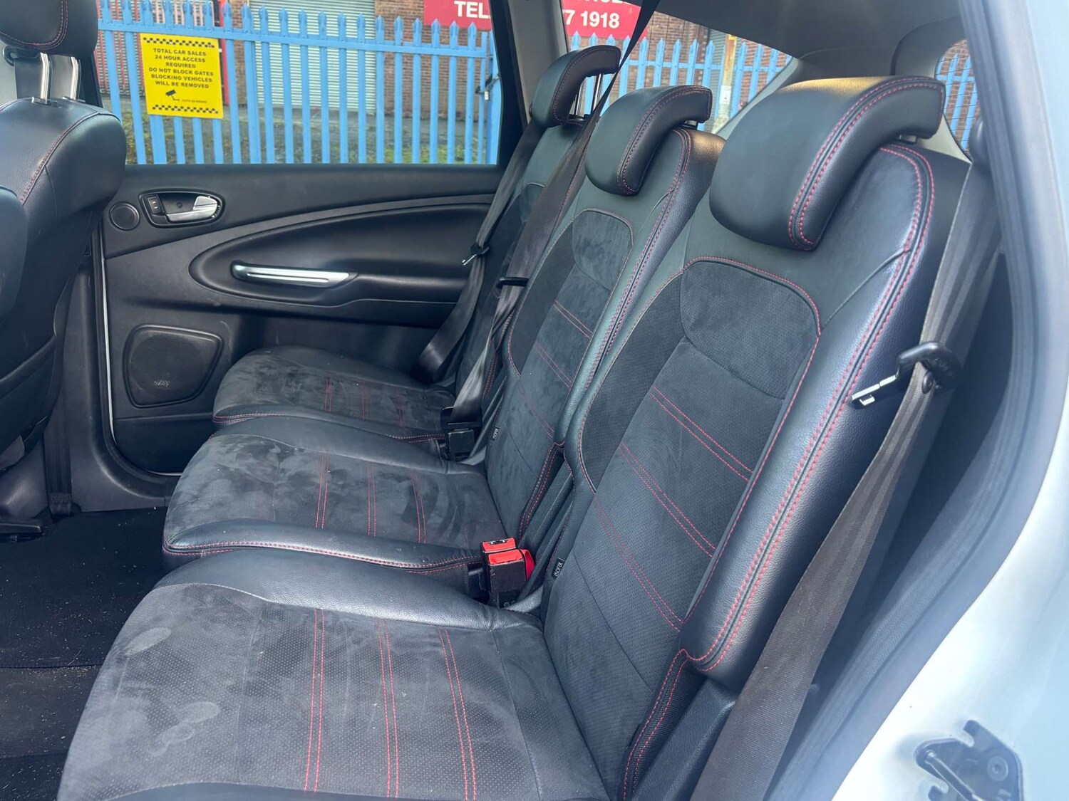 Used Ford S-Max 2012 for sale - 77937251: Photo 19