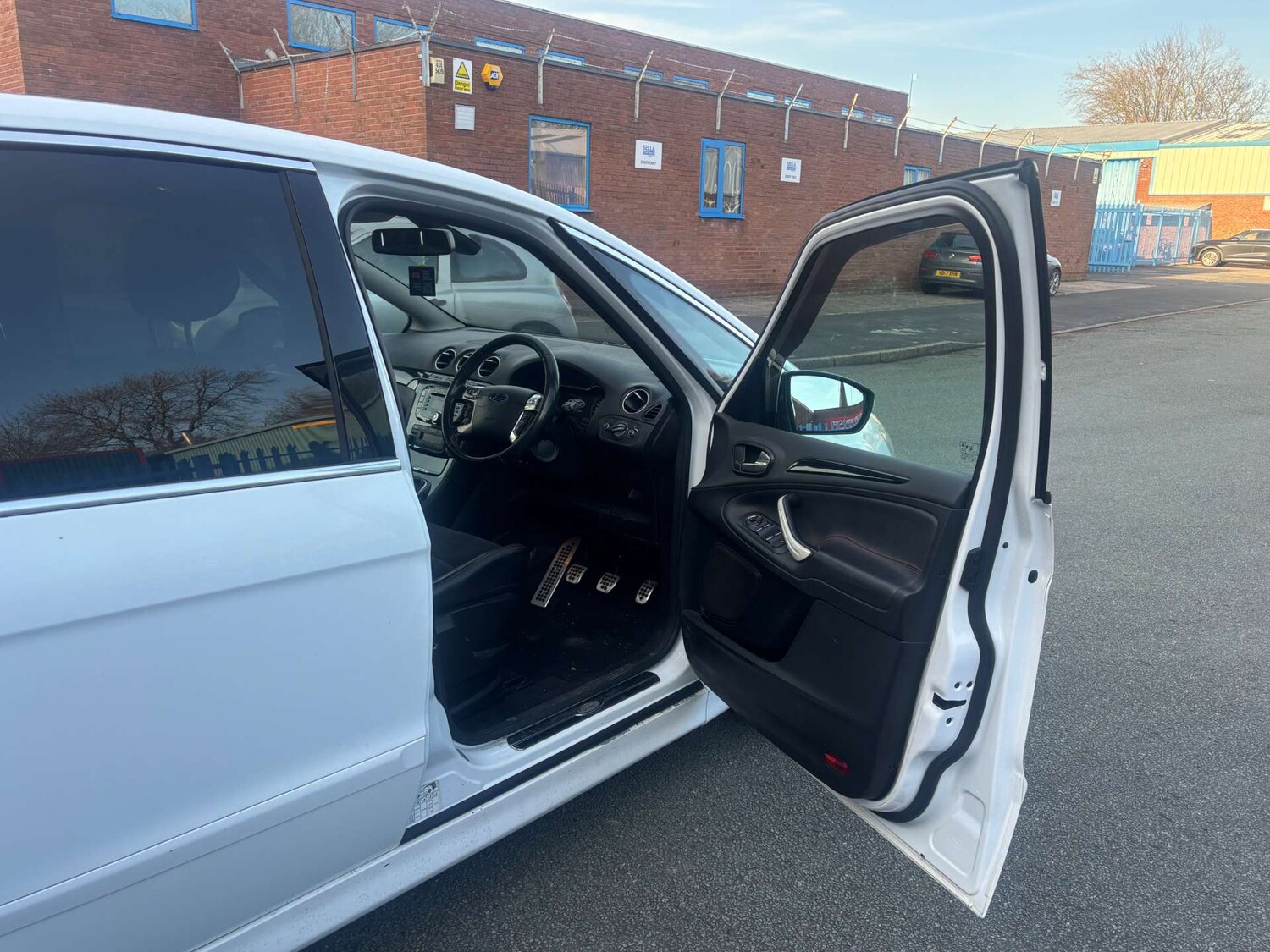 Used Ford S-Max 2012 for sale - 77937251: Photo 28